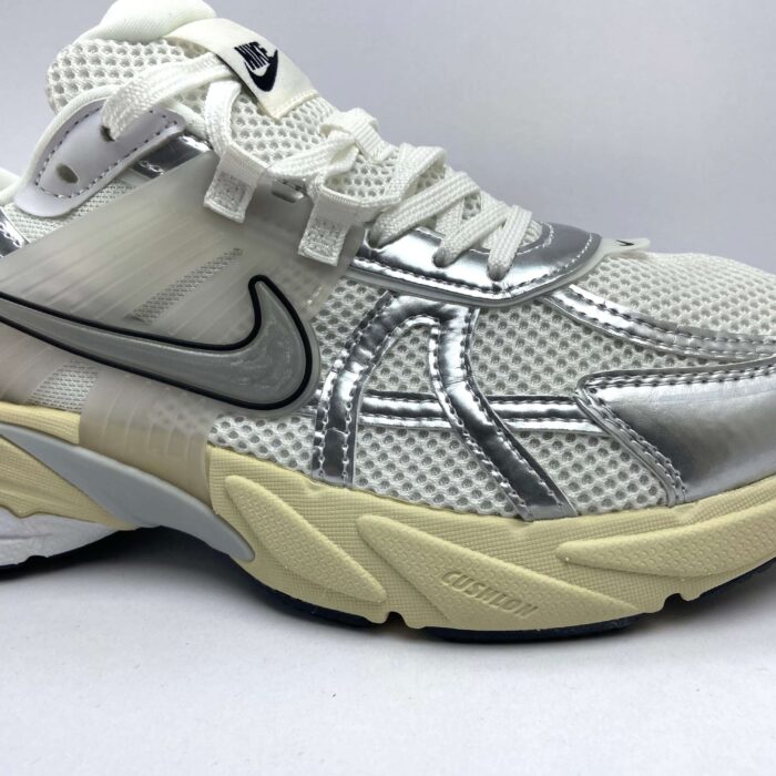 کتونی نایکی وی تو کی ران کرم | Nike V2KRUN